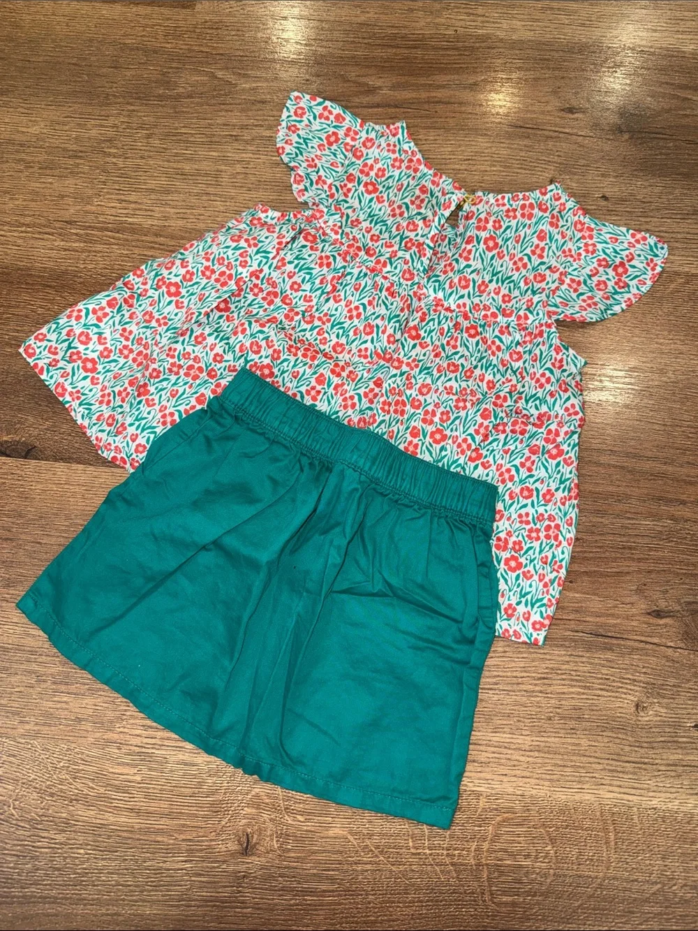 Oshkosh Skirt Set
